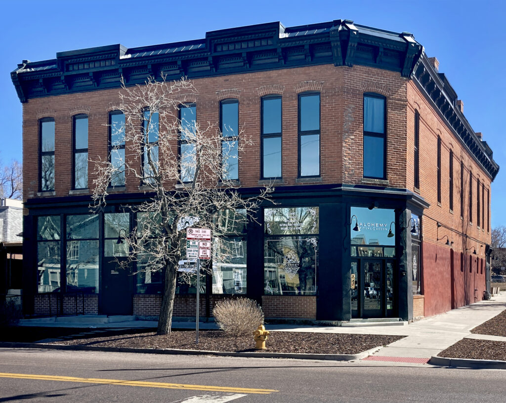 2700 Arapahoe Street